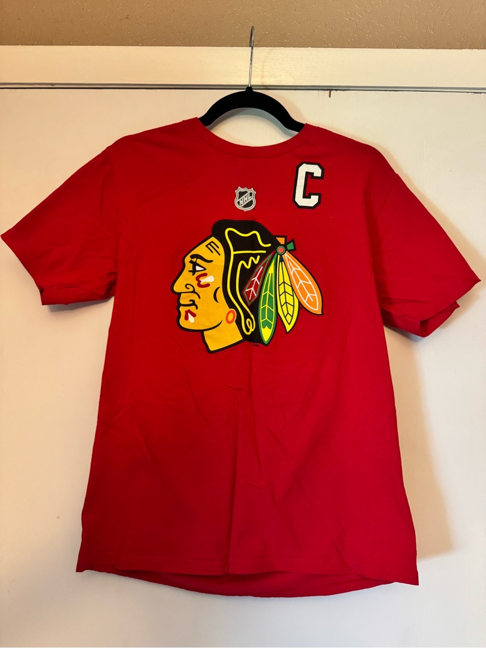 Chicago Blackhawks Toews #19 Short-Sleeve Team Tee